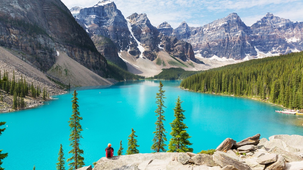 photo of Moraine Lake, Banff