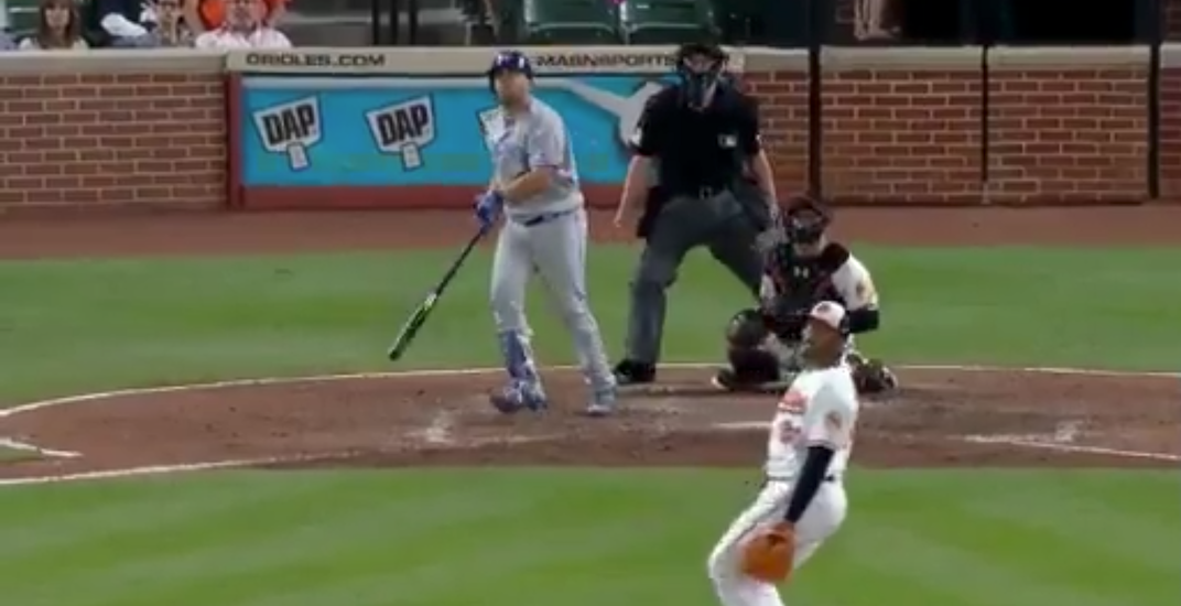 Jays' Stroman leaves game after being hit by line drive