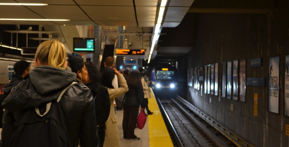 TransLink announces feasibility study on weekend late-night SkyTrain service