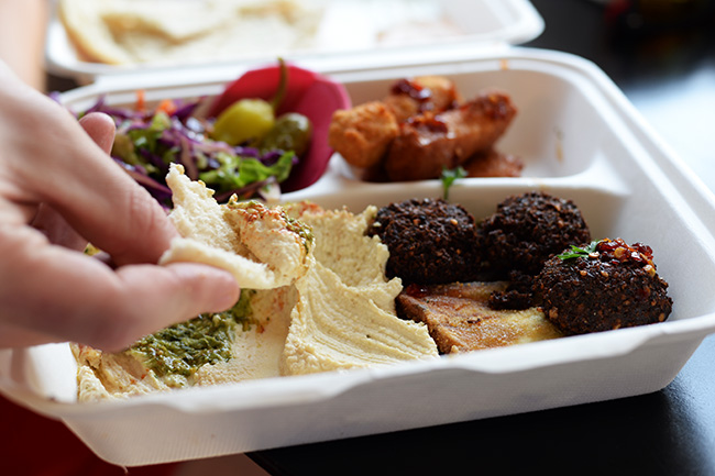 Falafel platter with the works (Jess Fleming / Vancity Buzz)