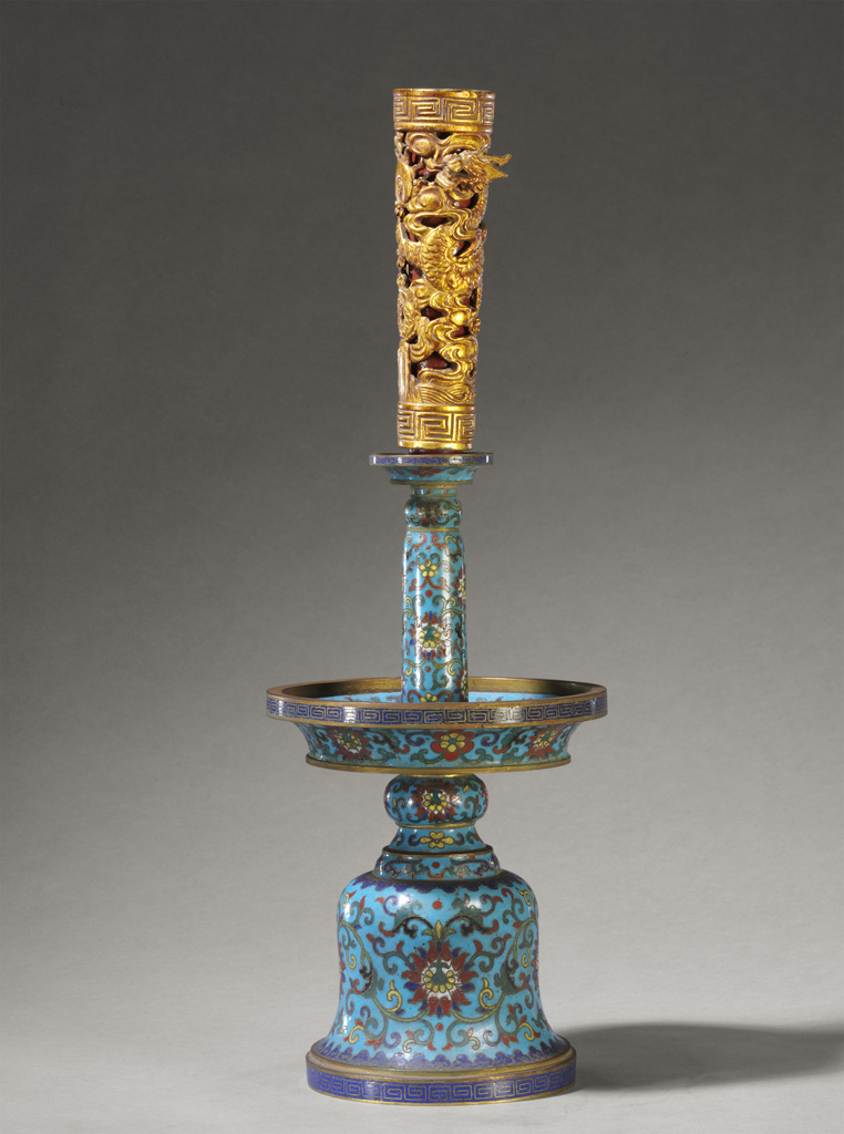 Altar set (candlestick), Qing dynasty, Qianlong period, cloisonné enamel on copper alloy, lacquered wood © The Palace Museum