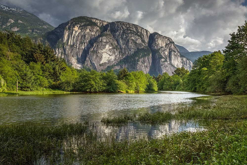 The Stawamus Chief near Squamish (Parkbus)