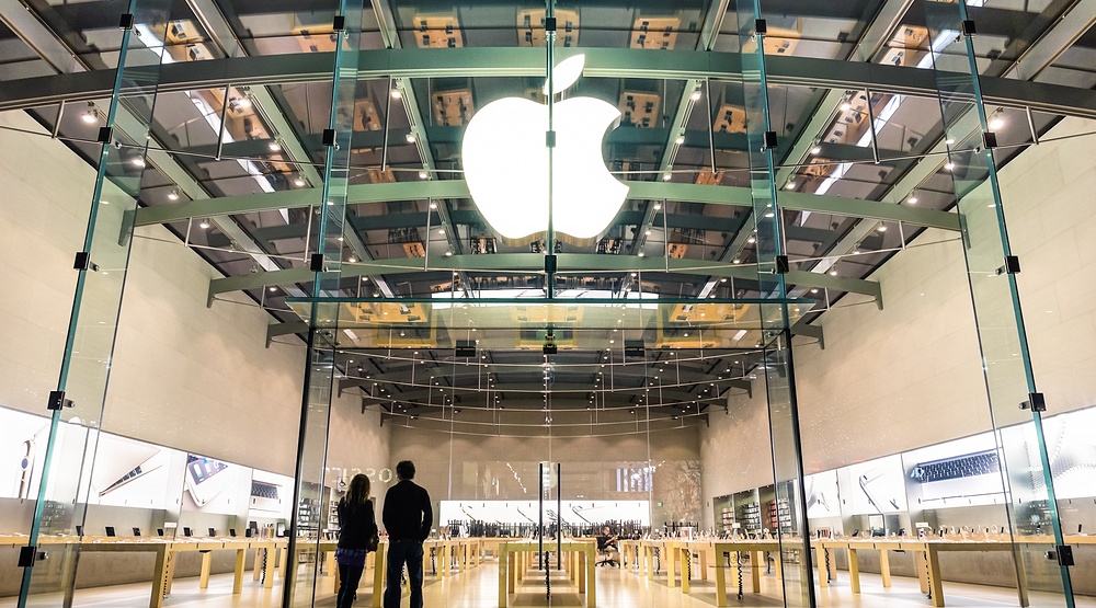 Apple closes all stores outside China to fight coronavirus spread