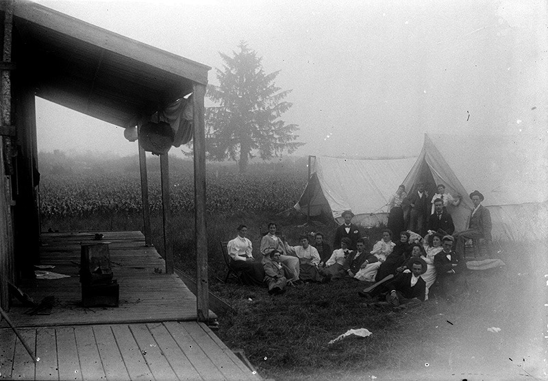 An image of John Lynn's cottage.