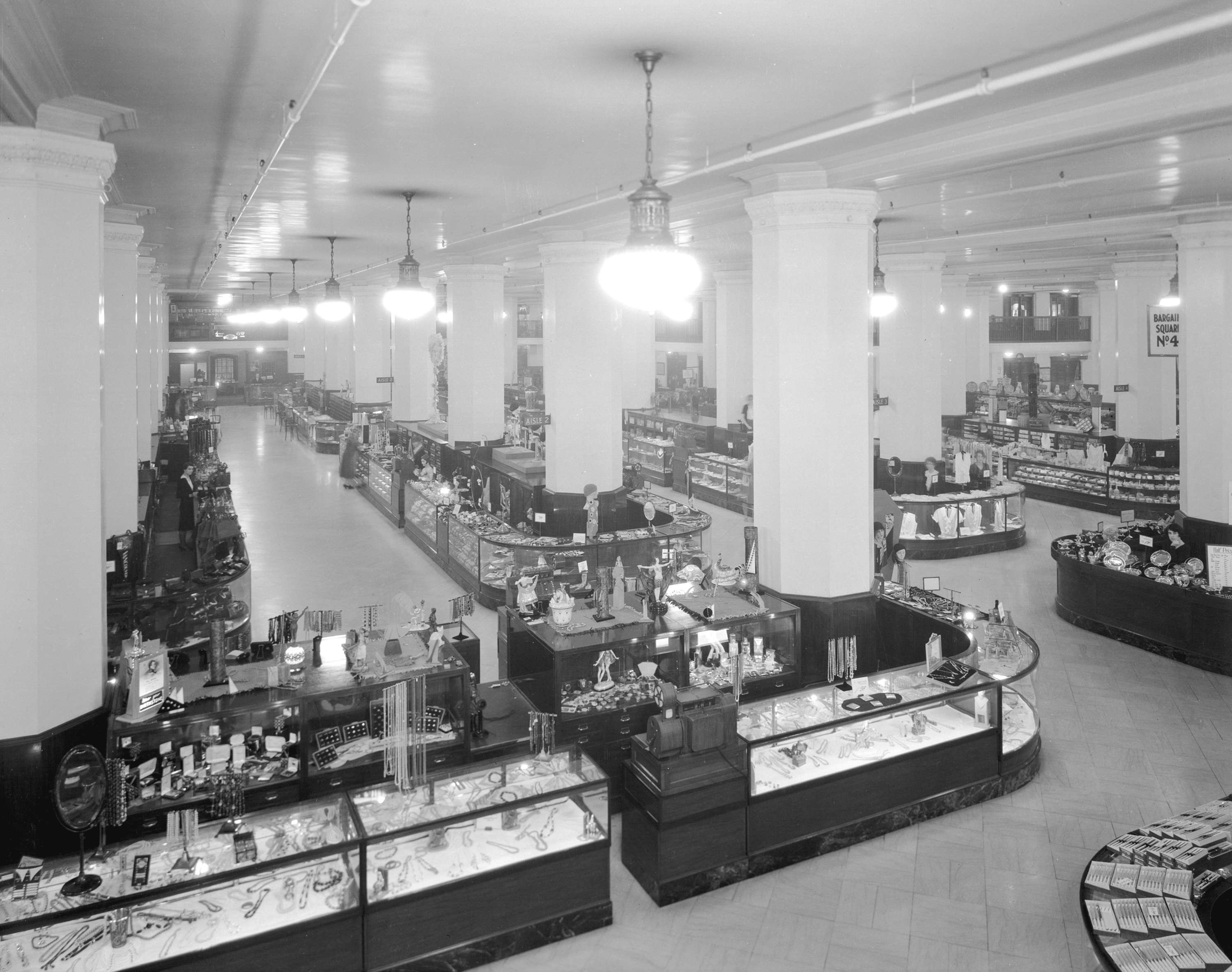 The jewellery department in Hudson's Bay in 1931 (Stuart Thomson/HBC)