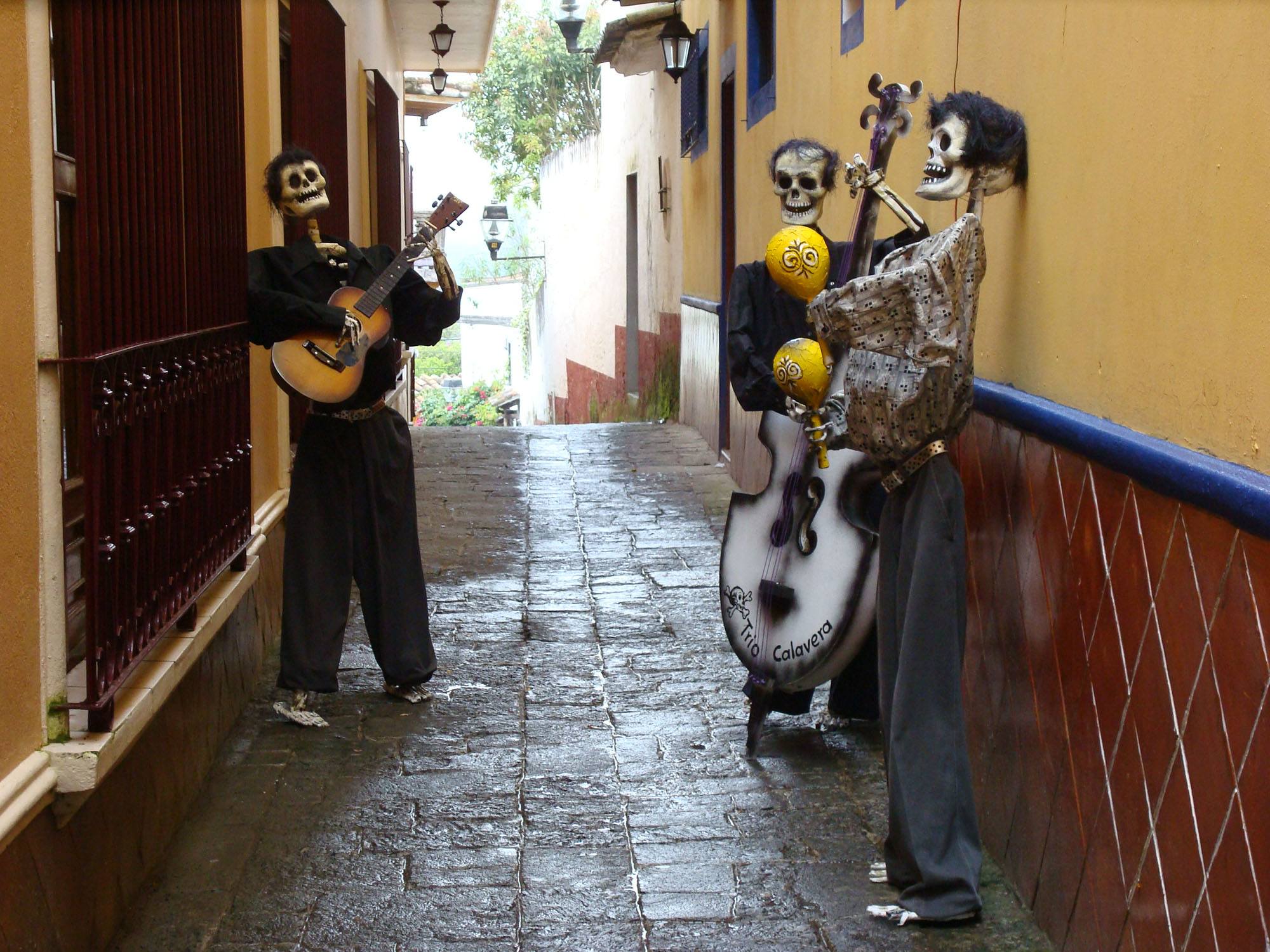 Day of the Dead musicians (Mexico Tourism Board)