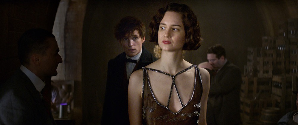 Katherine Waterston in Fantastic Beasts and Where to Find Them - Movie Review by Dan Nicholls