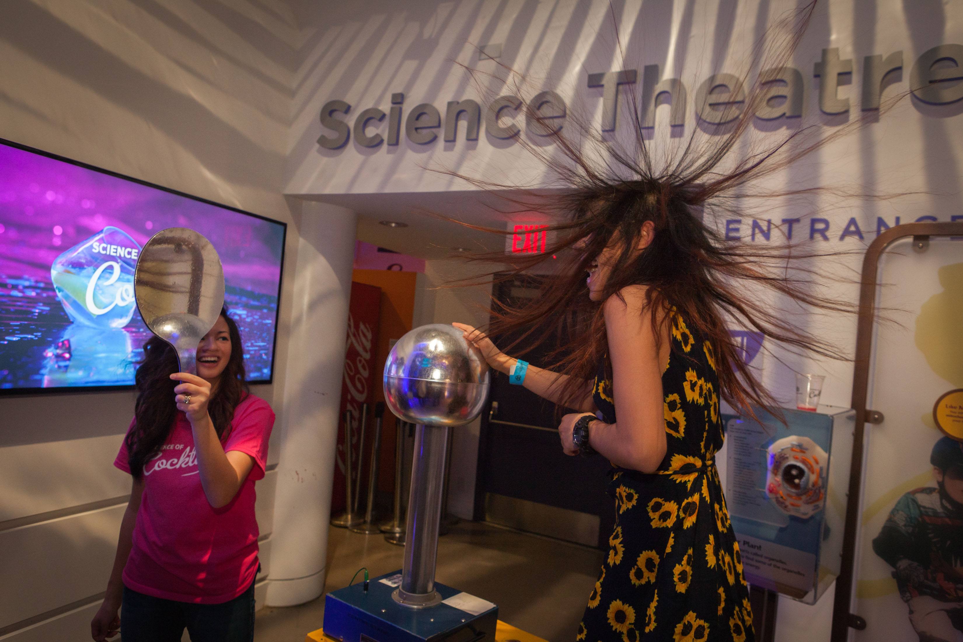 Fun and games with static at Science of Cocktails (Picture Listen Photography)