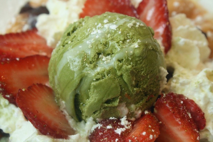 Bobacabana_Matcha Red Bean Bubble Waffle