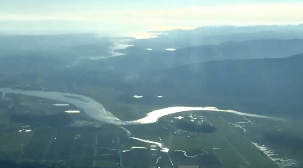 This amazing timelapse shows what Vancouver looks like from a pilot's perspective (VIDEO)