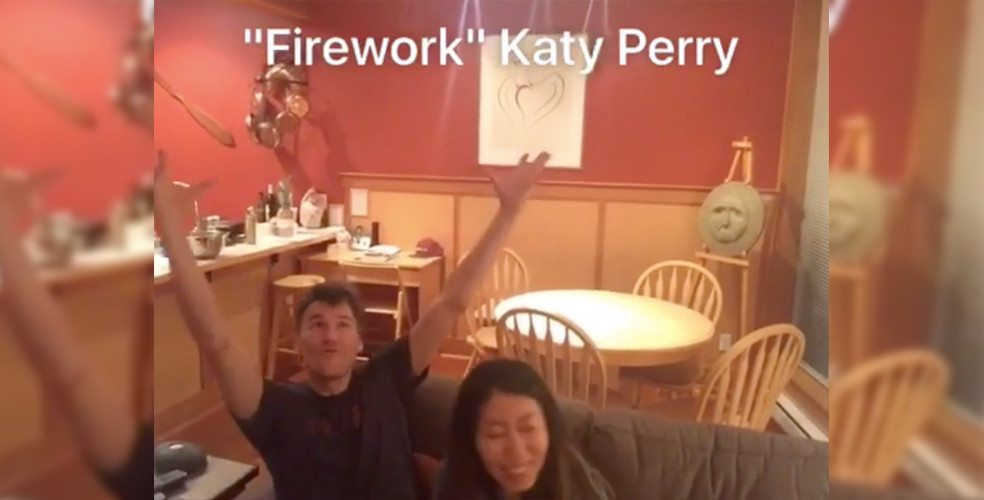 Gregor Robertson and Wanting Qu are adorable playing Heads Up (VIDEO)