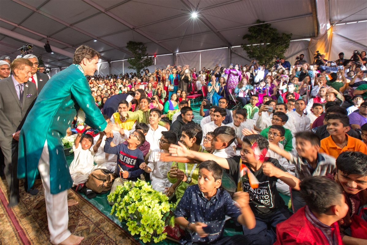 Trudeau visiting the BAPS Shri Swaminarayan Mandir in Toronto in July 2017 (BAPS Shri Swaminarayan Mandir)