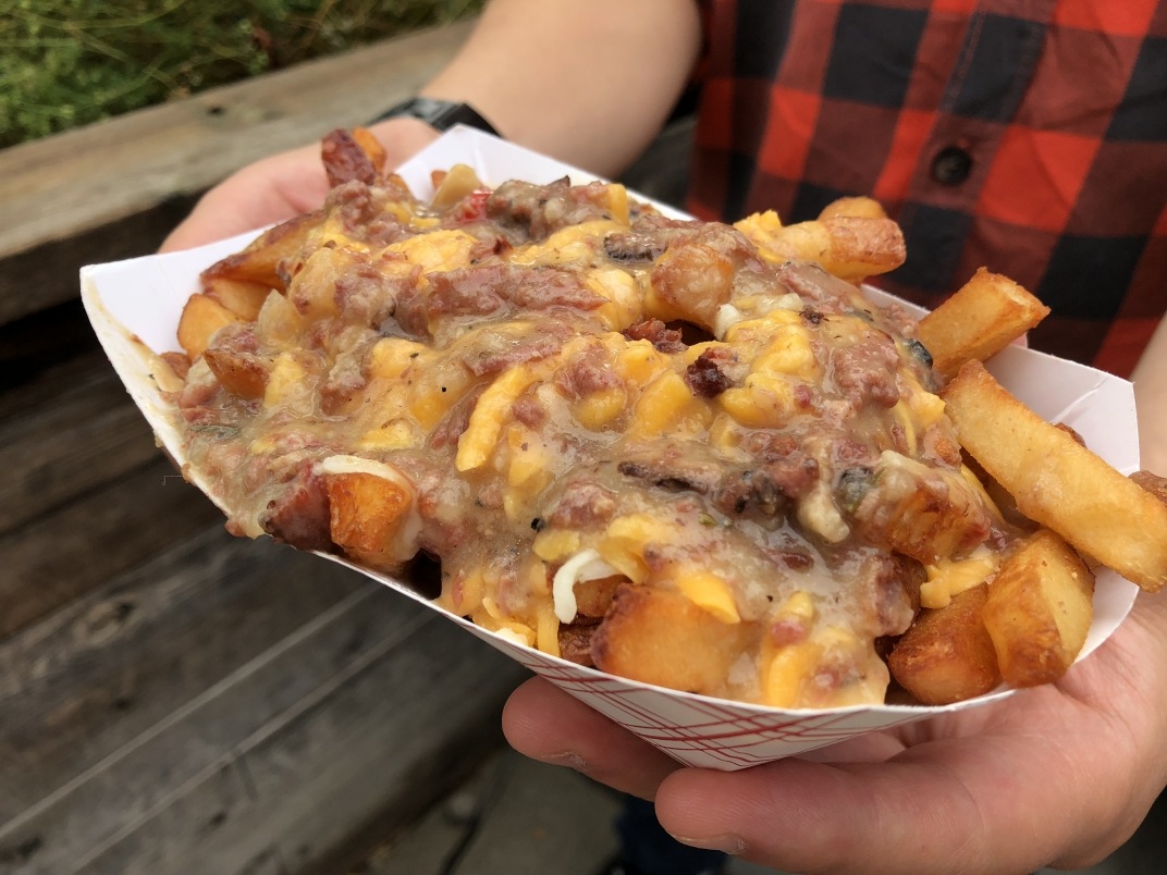 noshfeast poutine