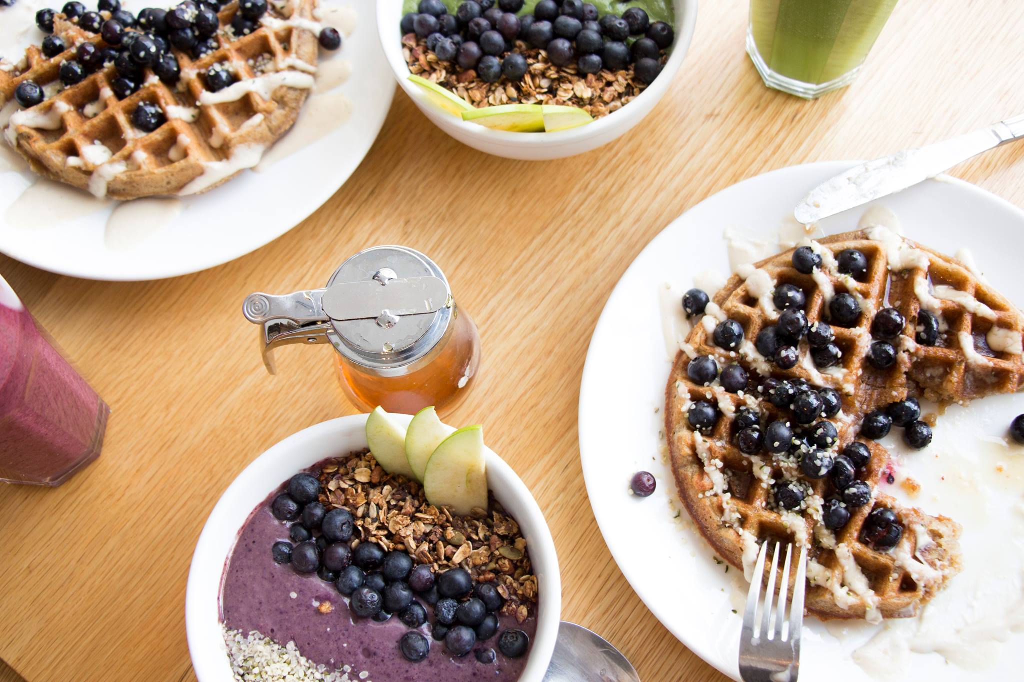 Kupfert & Kim vegan healthy brunch waffles smoothie bowls