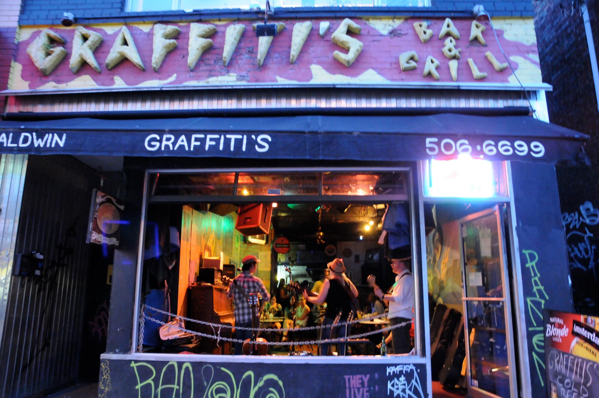 Graffiti's Bar and Grill