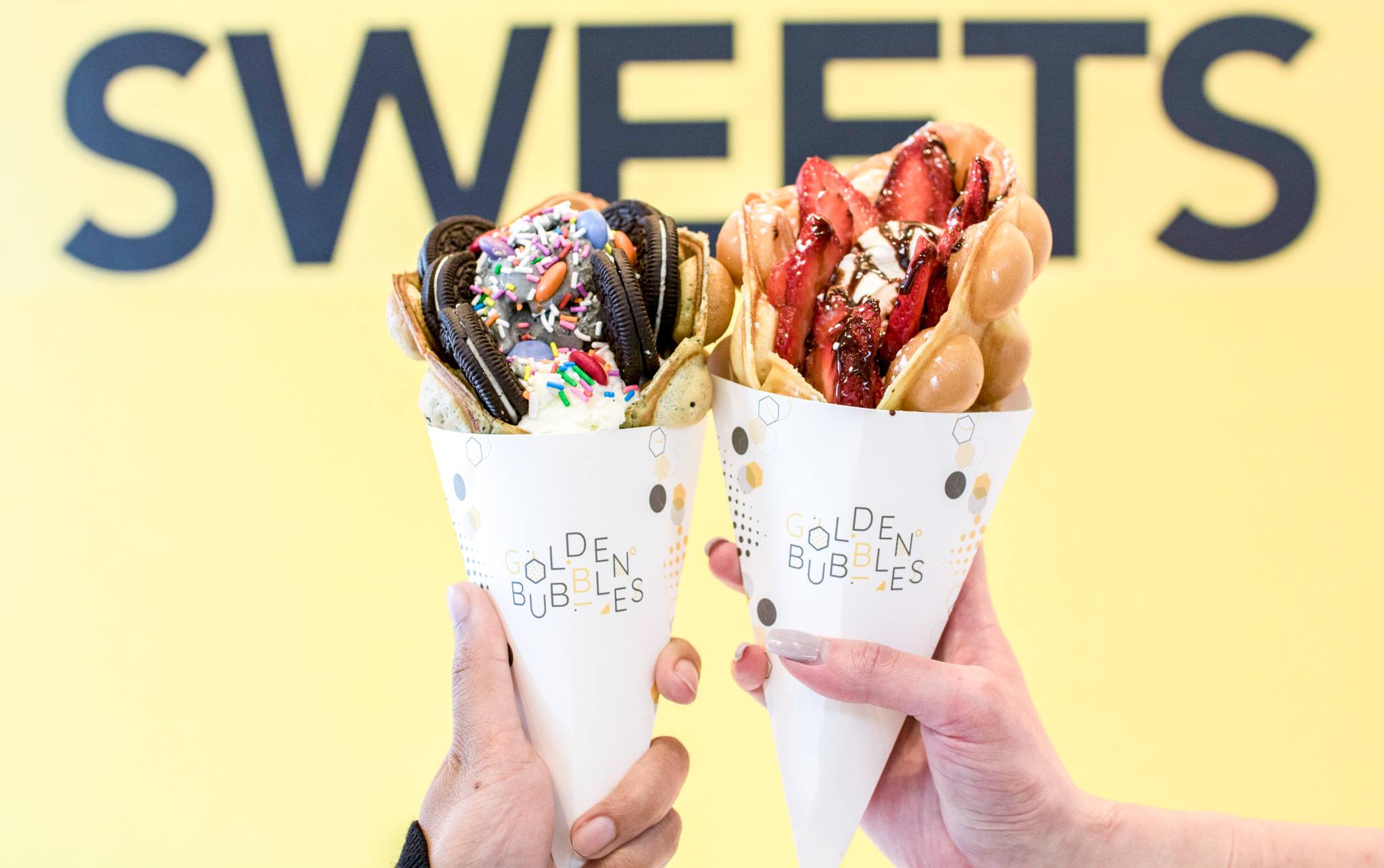 golden bubbles HK waffles ice cream