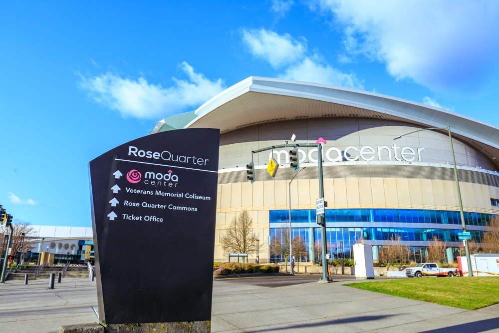 Moda Center in the Rose Quarter (ARTYOORAN / Shutterstock.com)