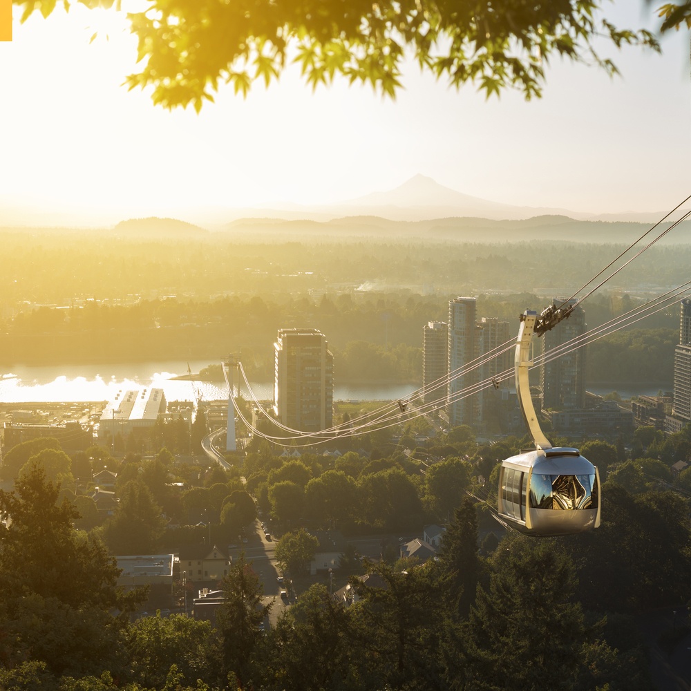 Aerial Tram / Shutterstock