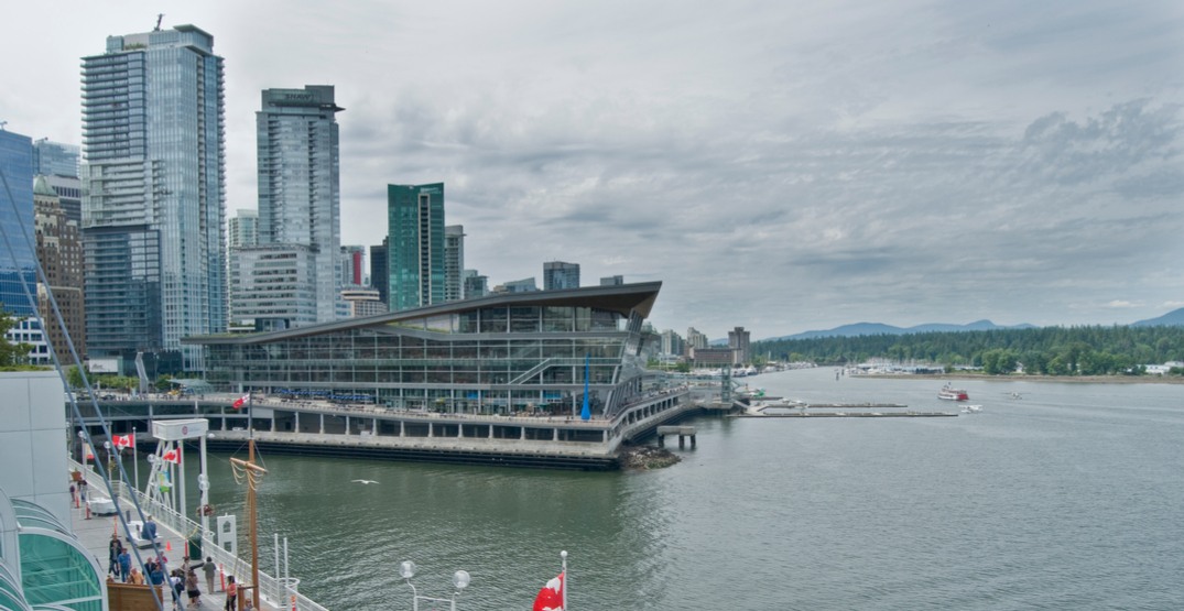Possible COVID-19 exposure at huge Vancouver dental conference, warns health authority