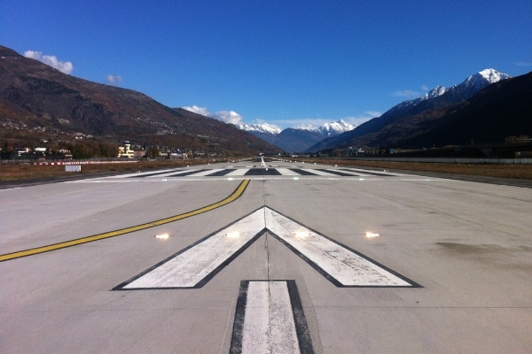 scenic airport