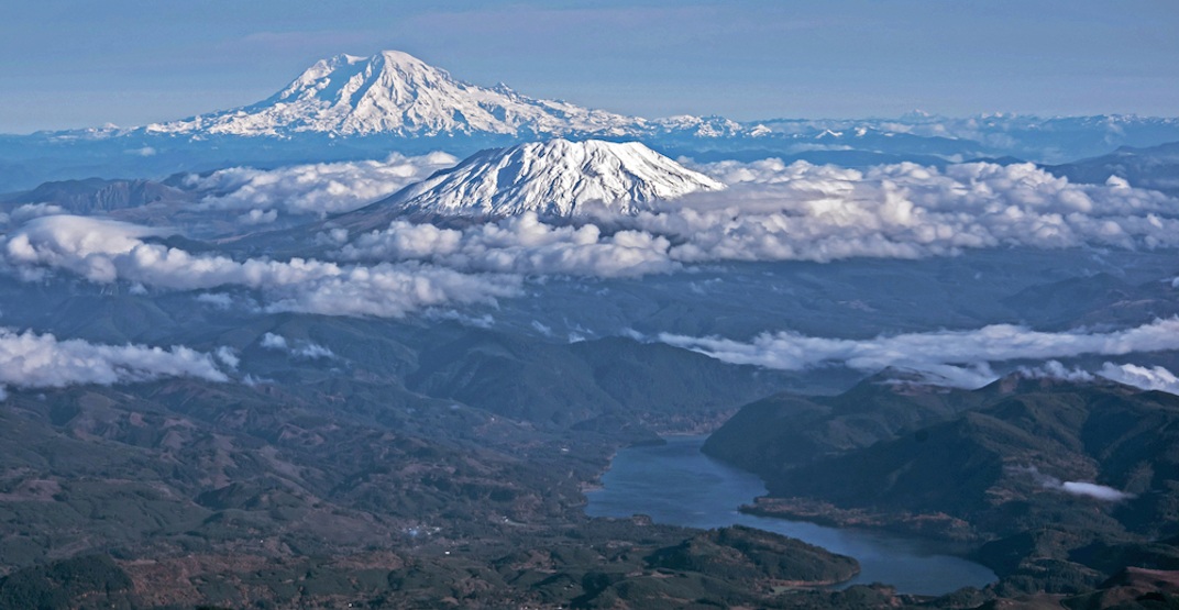 Mount St. Helens Mount Rainier volcano