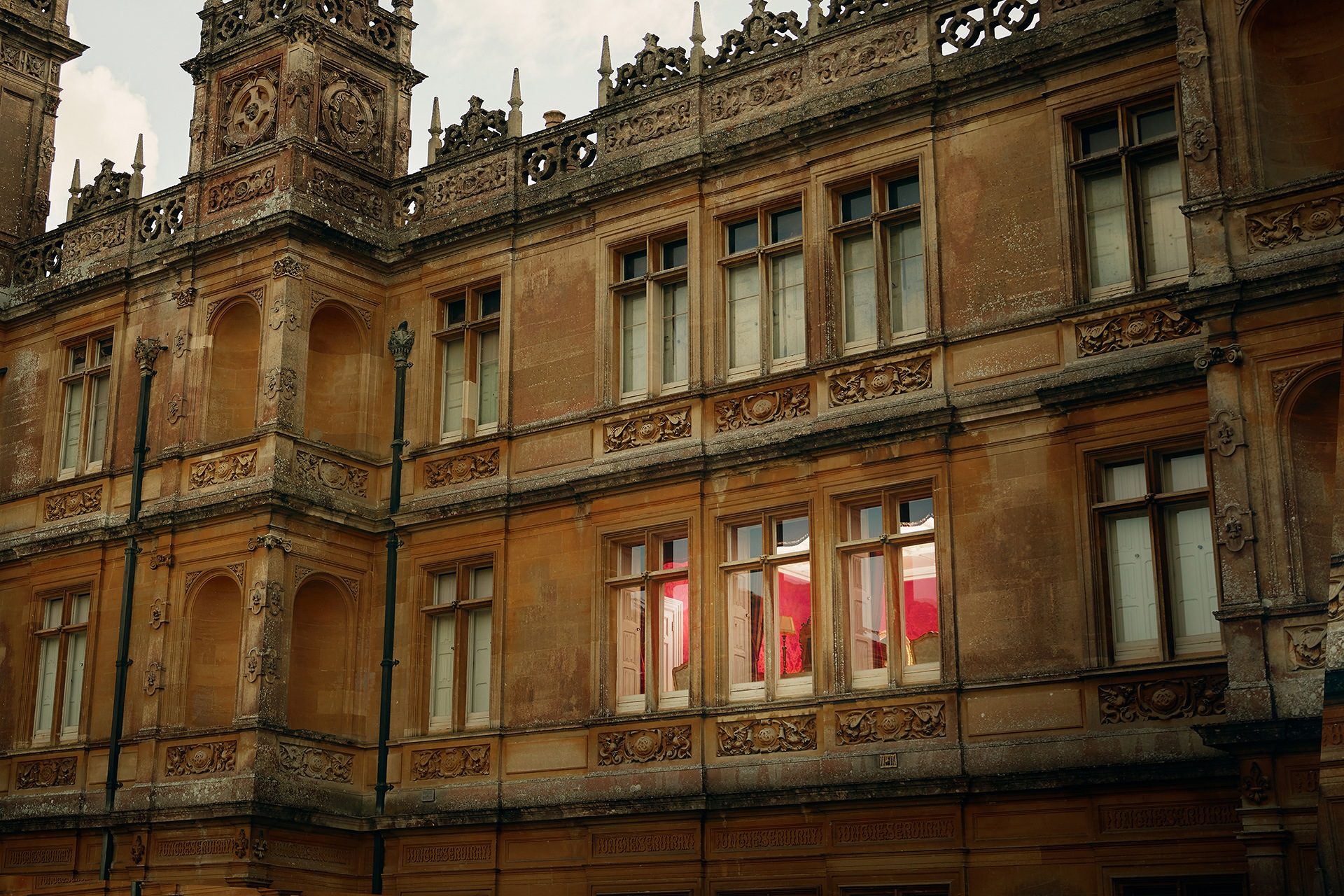 Highclere Castle / Airbnb