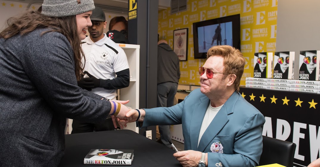 Elton John surprised fans at his Toronto pop-up today (PHOTOS)