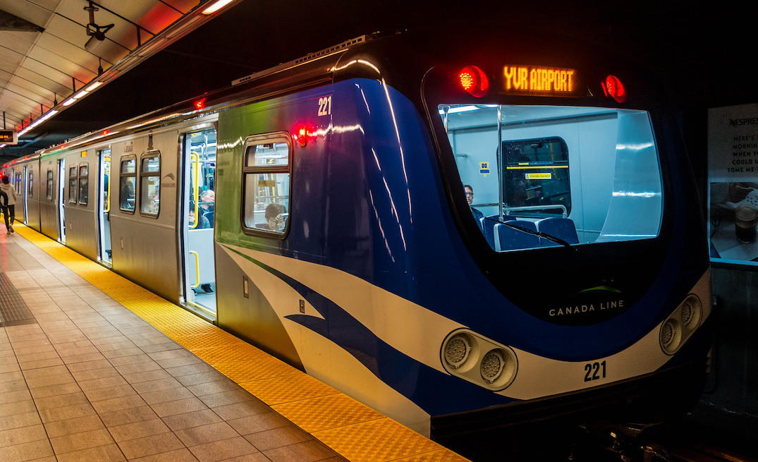 Man arrested after allegedly threatening a mother and daughter on Canada Line