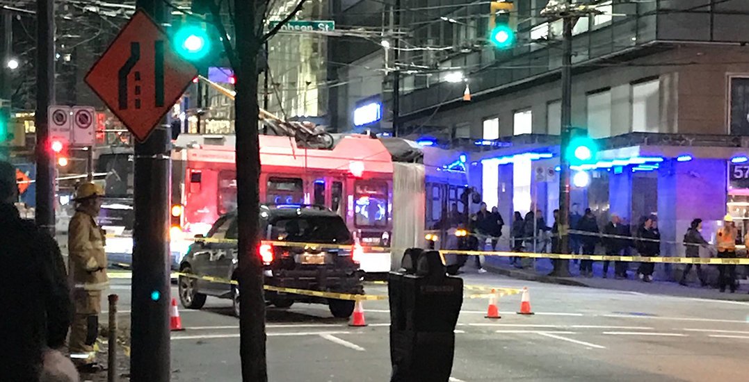 Buses still being rerouted in downtown Vancouver after Thursday night accident