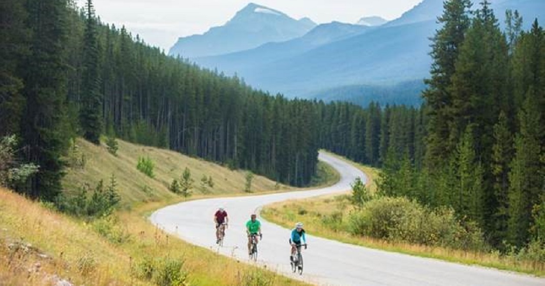 Here's how to responsibly visit Banff National Park this summer