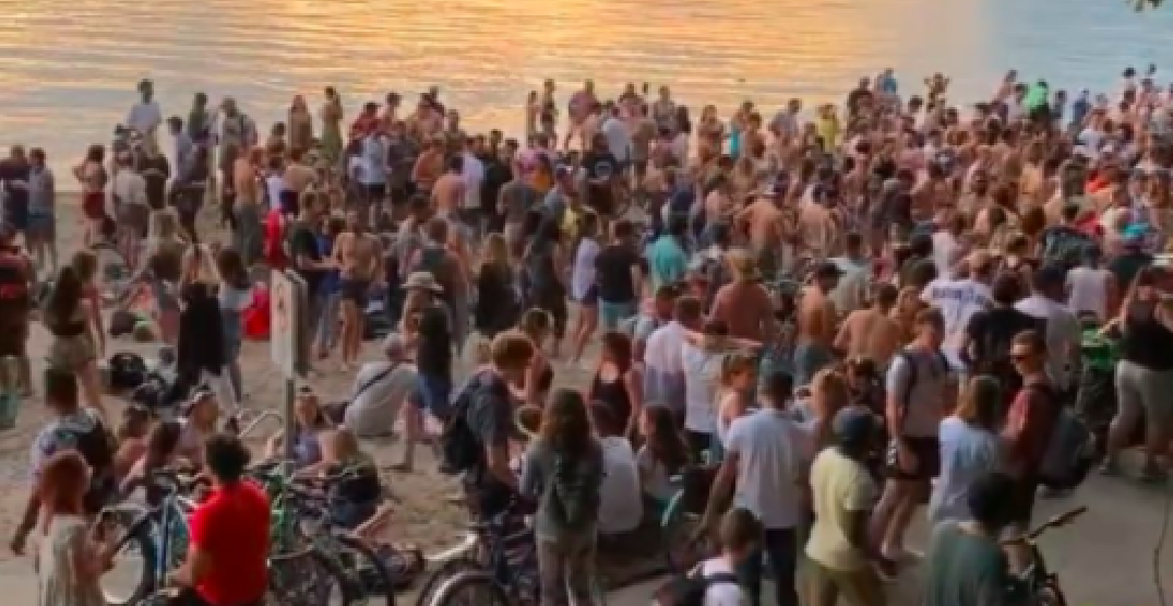 Massive crowd gathers for drum circle at Vancouver beach (PHOTOS, VIDEO)