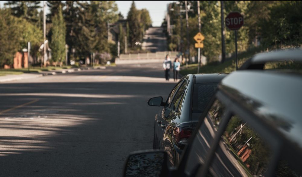 Calgary city council votes to lower residential speed limits