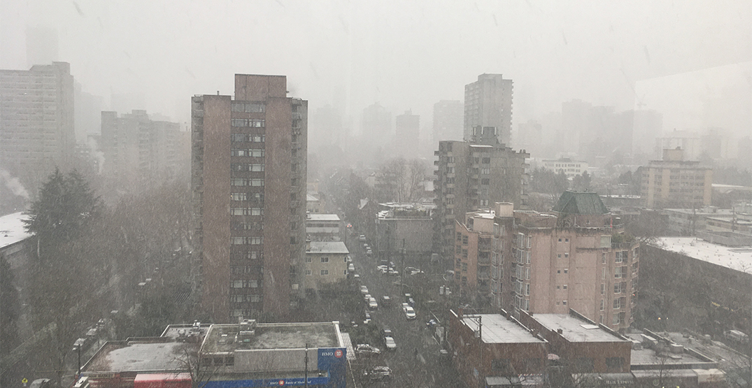 Snow flurries begin over Vancouver as arctic air hits South Coast