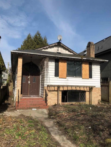 4687 W 15th Avenue / REW.ca