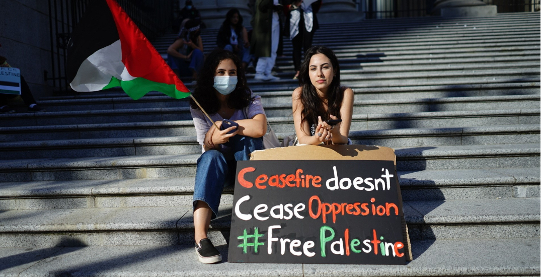 Pro-Palestine rally draws hundreds to Vancouver Art Gallery (PHOTOS)