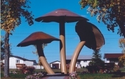roadside attractions in Alberta