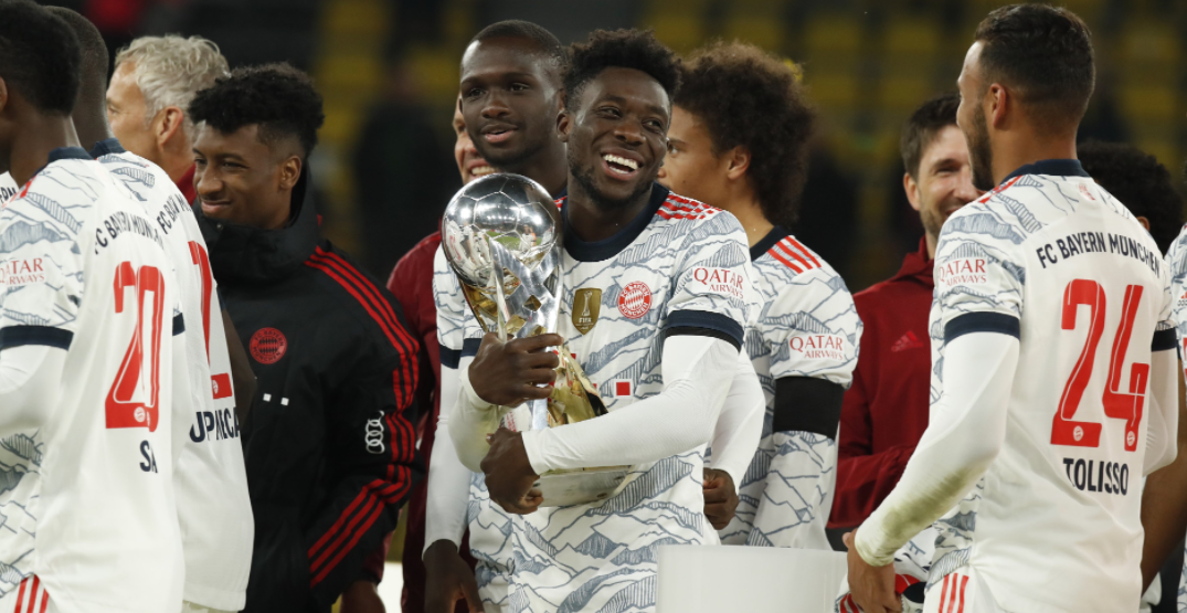 Alphonso Davies shows support to refugee Paralympic team