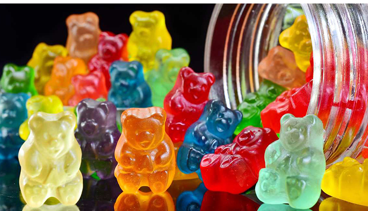 Scam alert: Don't buy "David Suzuki" CBD gummies