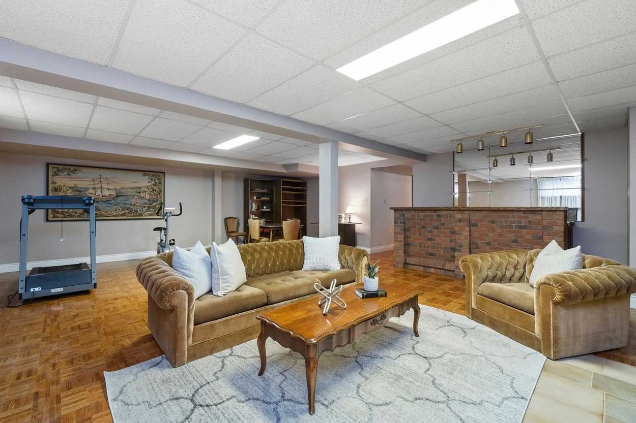 toronto bungalow over asking