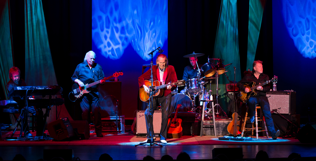 Gordon Lightfoot receives key to the City at Massey Hall reopening