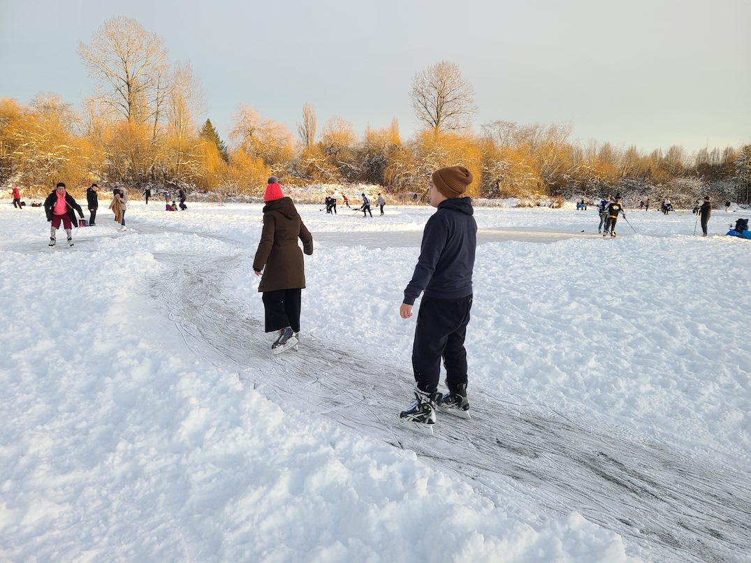 trout lake vancouver ice skating december 31 2021