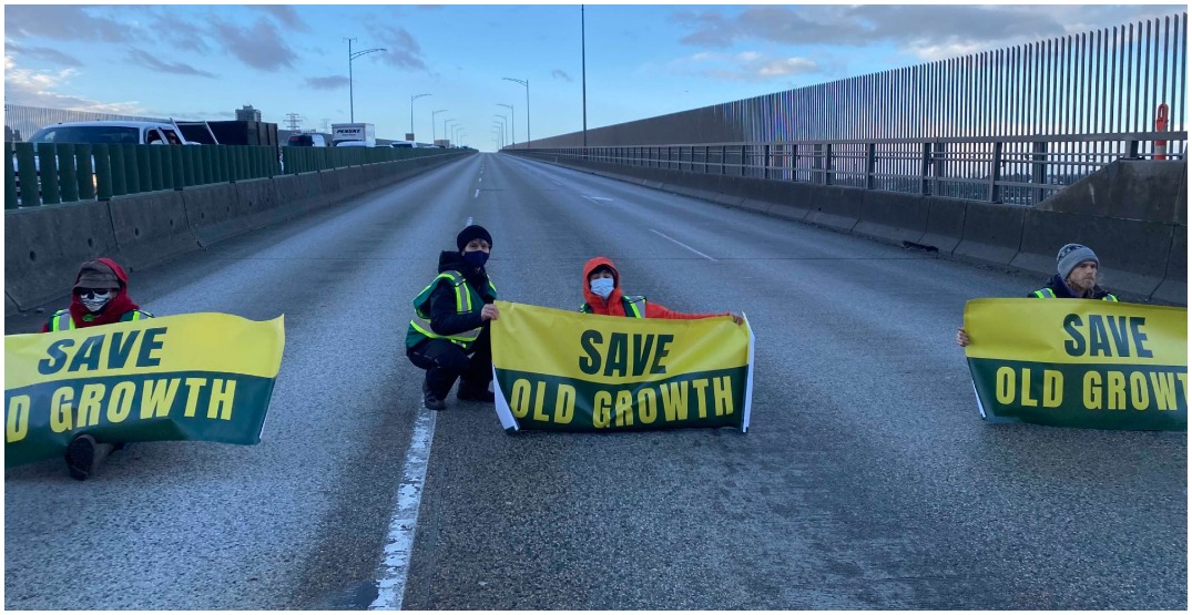 Protesters cause traffic chaos on Iron Workers Memorial Bridge