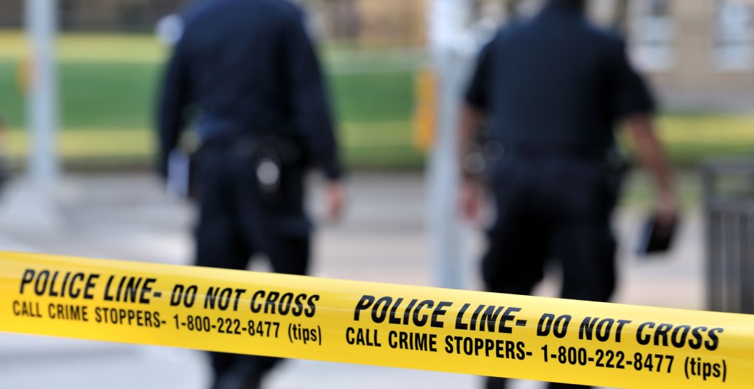 Toronto man in hospital after sustaining serious injuries in Danforth shooting