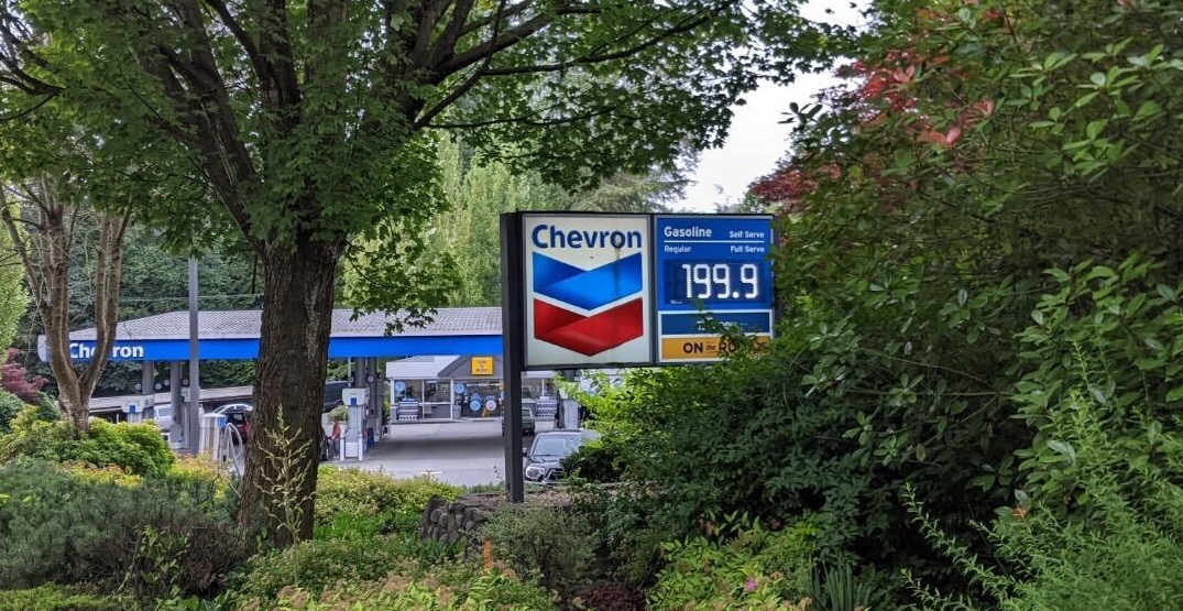 Hold up to fill up: Metro Vancouver gas prices predicted to drop this weekend