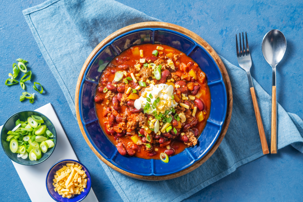 HelloFresh, Beef and Bean chili with Sour Cream and Cheddar, easy meals to prepare