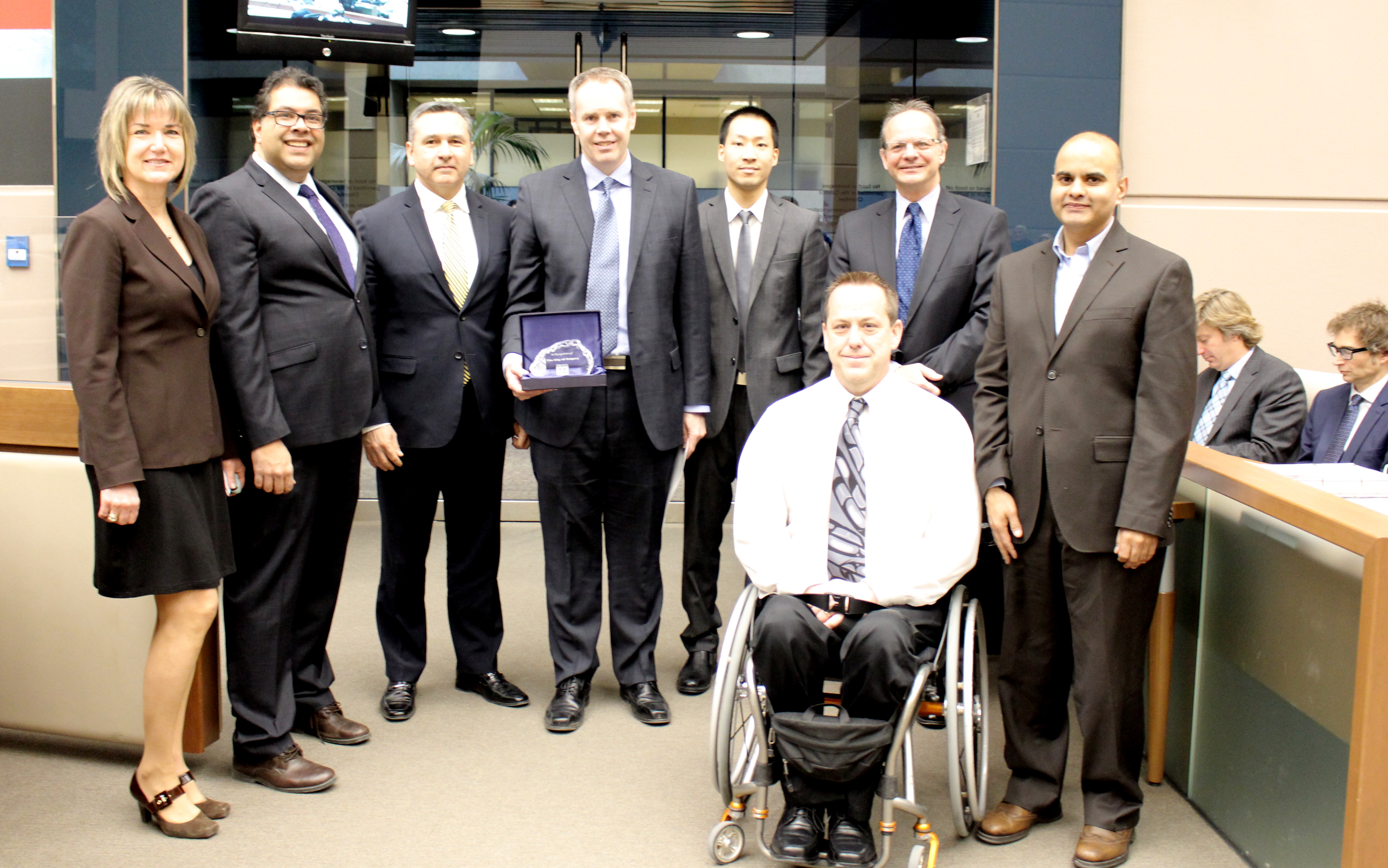 Image: Mayor Naheed Nenshi and City Manager Jeff Fielding with the Top Employers project team - Left to Right: Teresa Steinhauer, Mark Lavallee, Bill Oakes, Jeff Louis, David Fletcher, Ashu Gandhi/ The City of Calgary