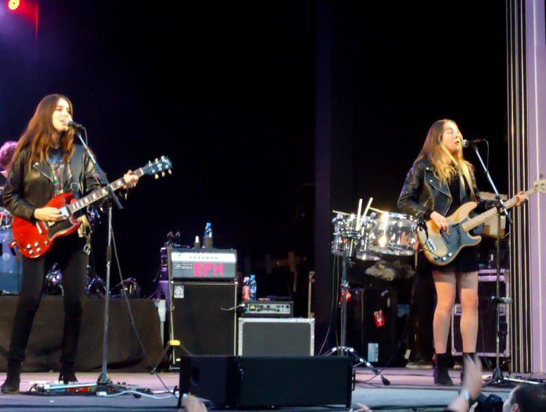 Haim at Malkin Bowl, credit Paula Smith