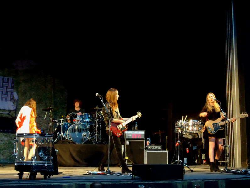 Haim at Malkin Bowl, credit Paula Smith