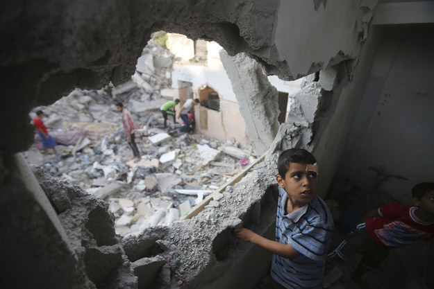 Image: Ibraheem Abu Mustafa / Reuters
