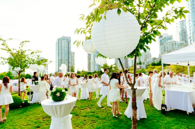 Image: Diner En Blanc